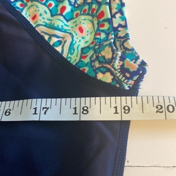 Athleta women’s short sleeve shirt, size large, navy, blue, aqua, and red - Picture 9 of 11